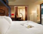 Room image #18 at Crowne Plaza Athens
